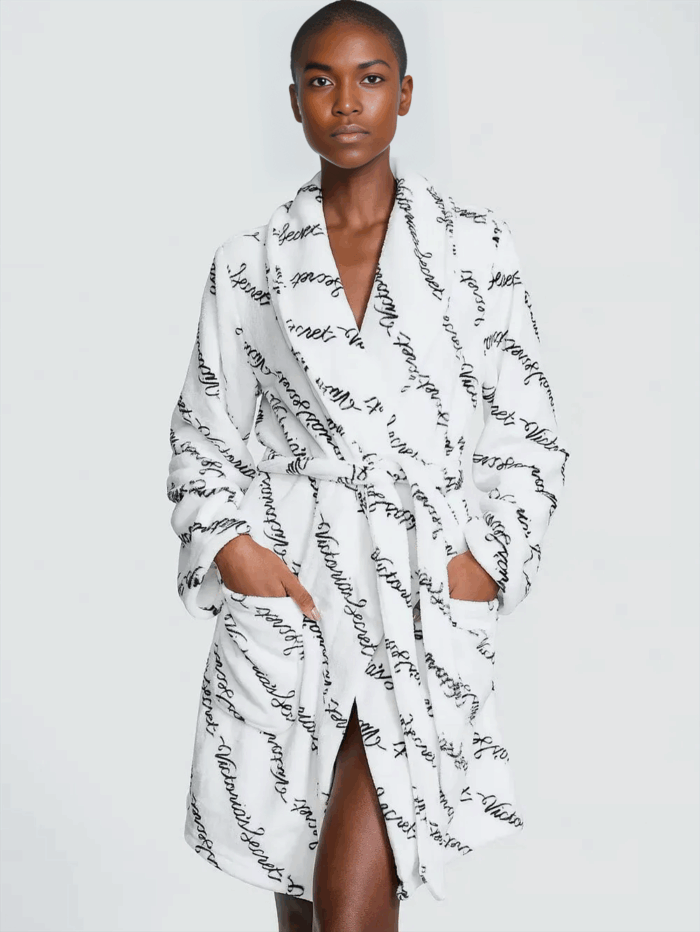 Короткий халат від Victoria's Secret Logo Short Cozy Robe - Зображення 1