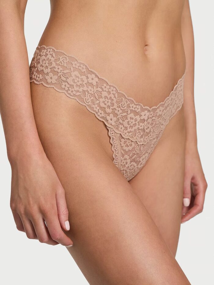 Мереживні трусики тонг Victoria's Secret Lace Thong Panty - Зображення 1