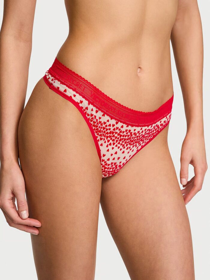 Мереживні трусики тонг Victoria's Secret Lace Thong Panty - Зображення 1